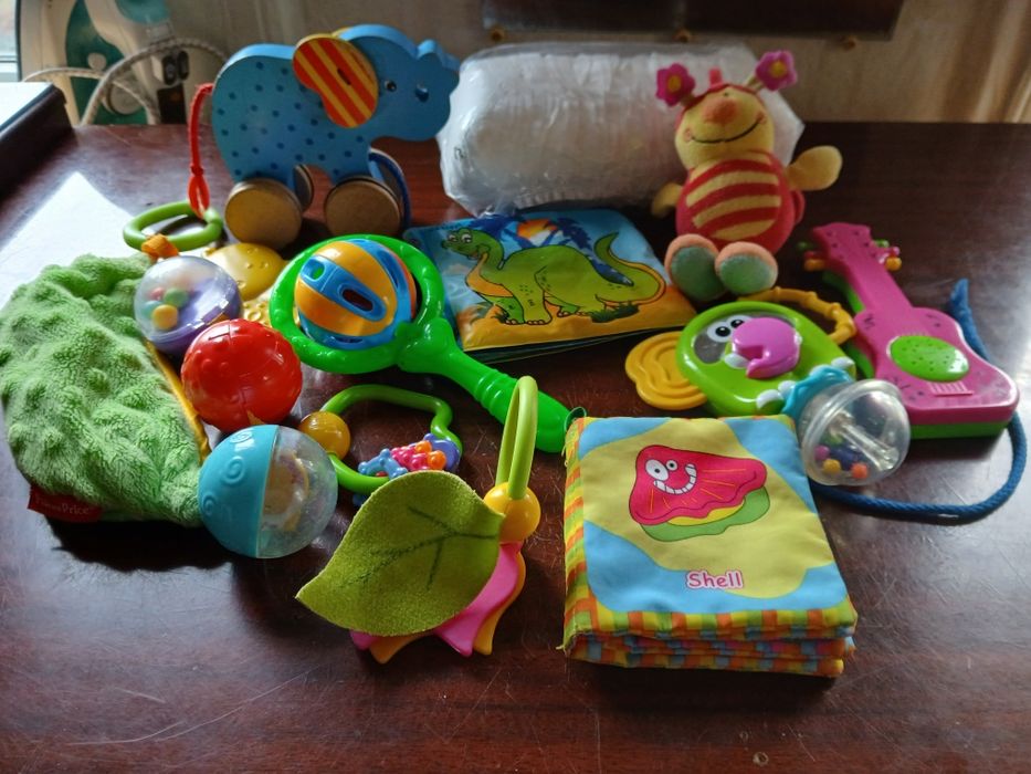 Игрушки для новорожденного