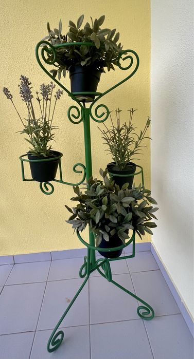 Floreira ferro antiga