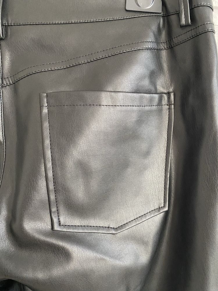 M&S spodnie damskie ekoskora wysoki stan 46