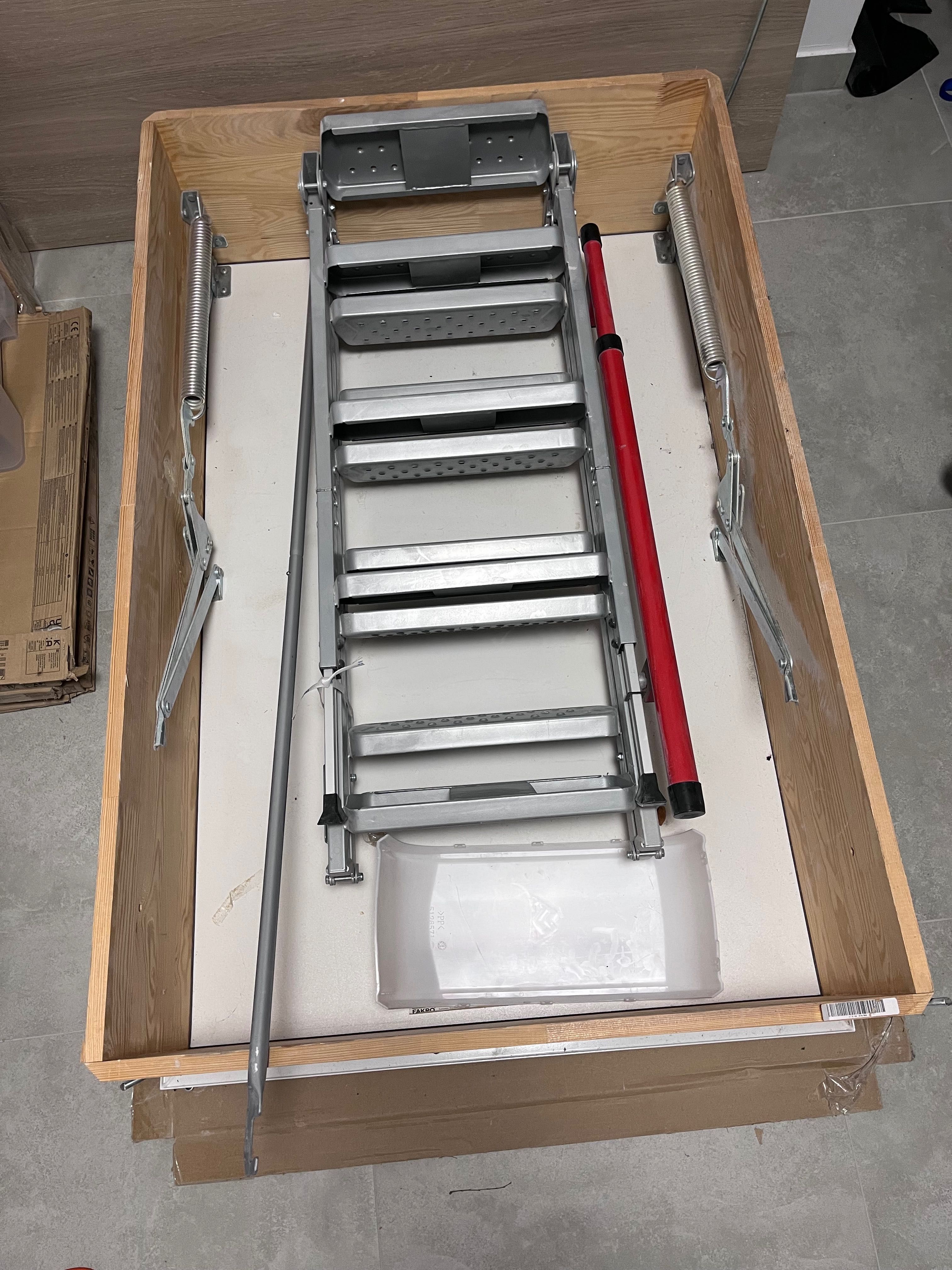 Schody strychowe FAKRO LML Lux 86x130/280 cm
