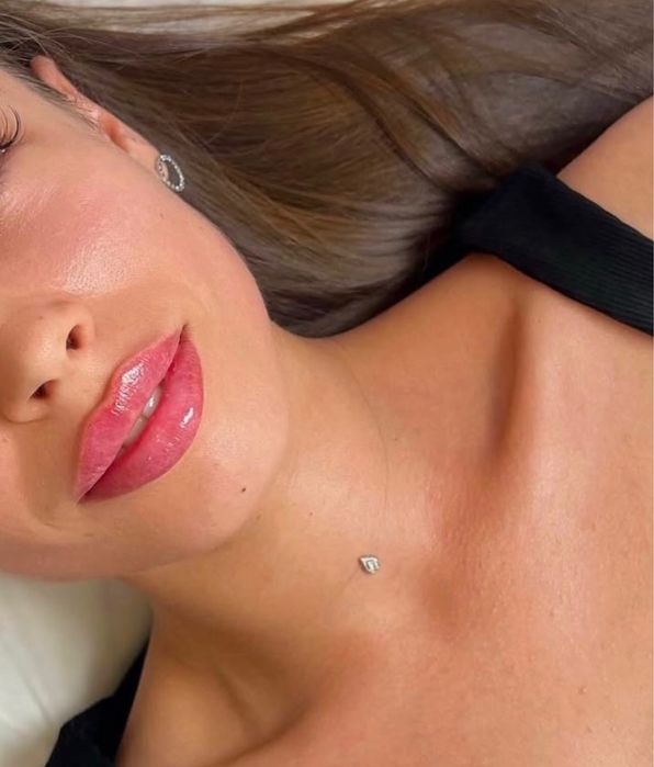 Акція на всю контурну пластику обличчя. Збільшення губ, ботокс, біо