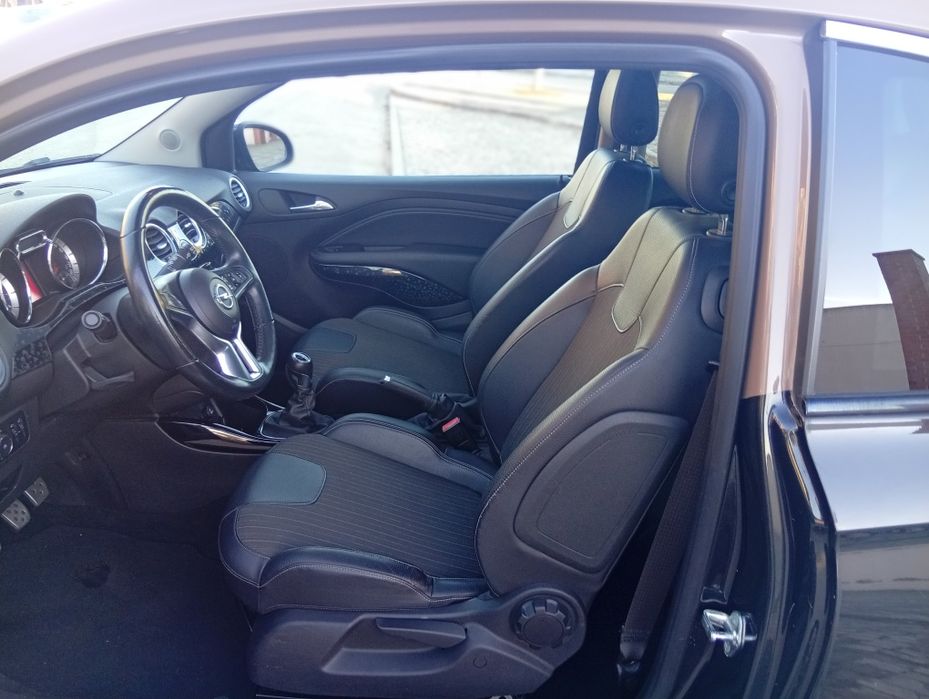 Opel Adan ano 2014 gasolina
