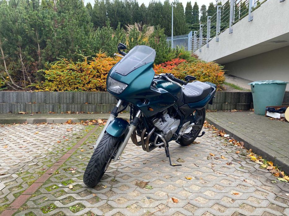 Motocykl Yamaha XJ600 A2