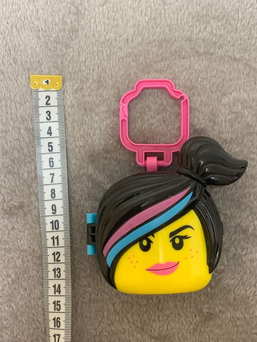 Іграшка брелок коробочка Mcdonalds Happy Meal