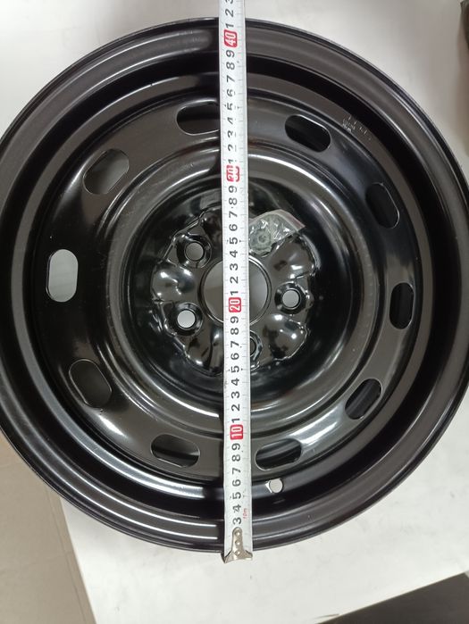 Колісний диск 15x6 5x100 ET38 DiA 57,1 черн.