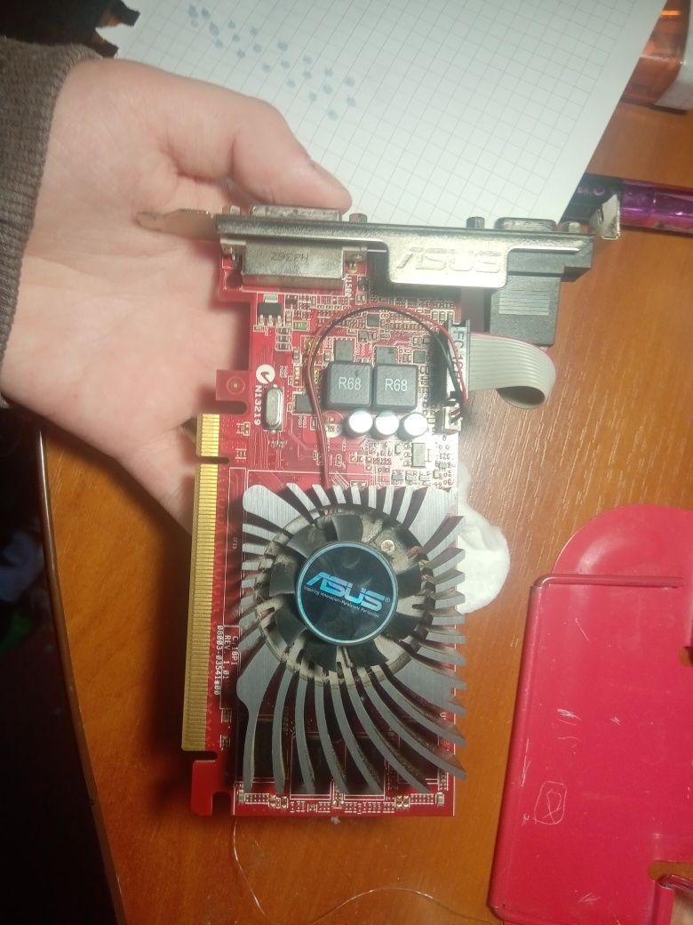 R7 240 2gb ddr3 ASUS