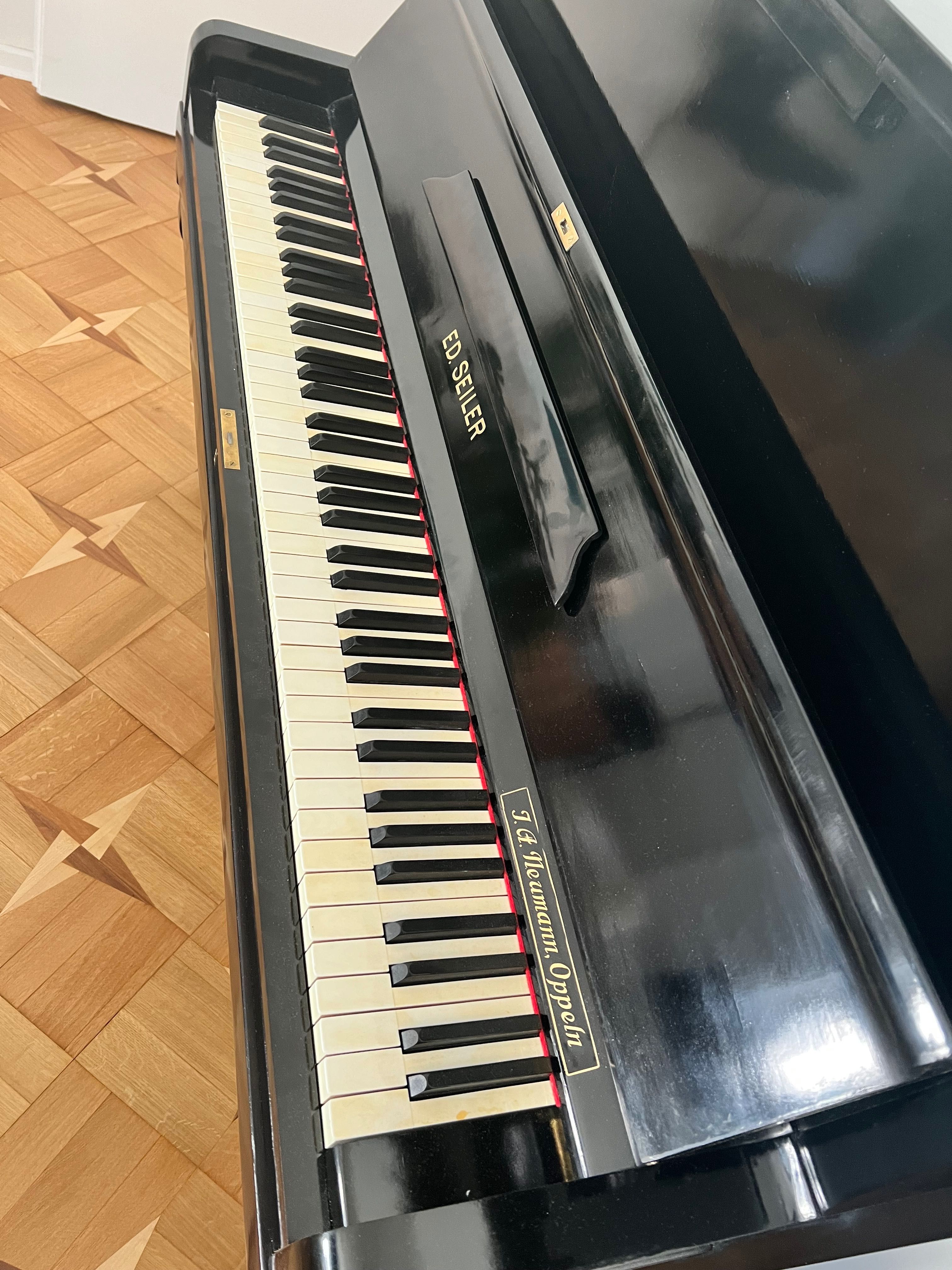 Pianino Ed Seiler z lat 30