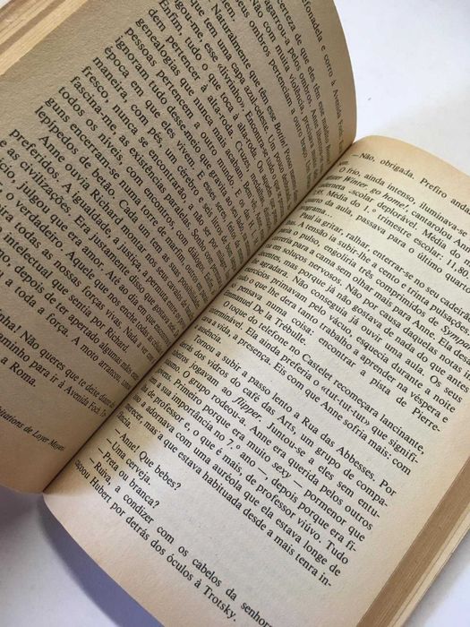 Livro - Tempestade de Paixões