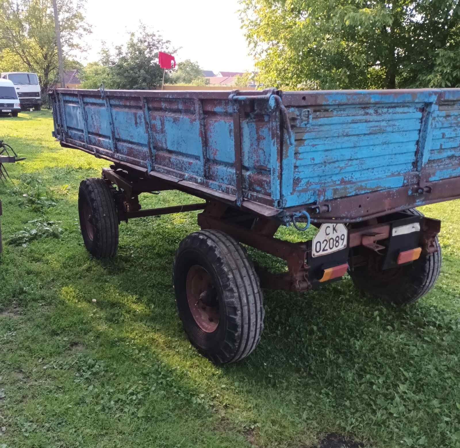 Продам прицеп  2ПТС4