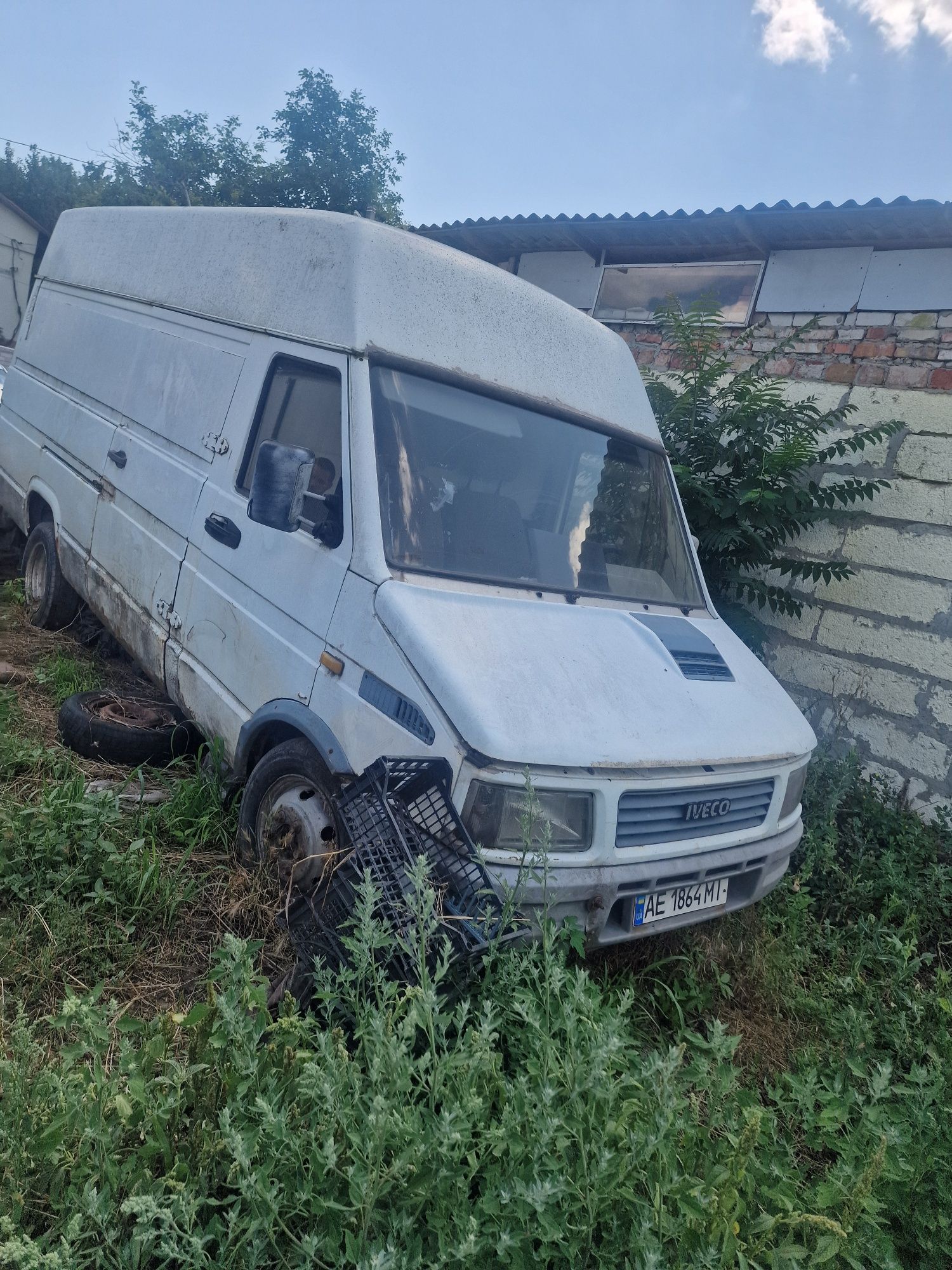 Iveco  dellly  переоформляется .