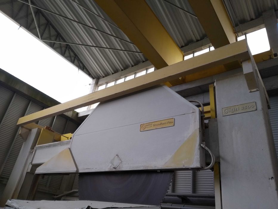 Maquina de Corte Granito GMM GIGA 3500 ( corta 1.50 altura livre)