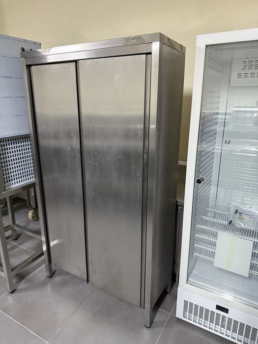 Armário em inox louceiro três parteleiras muito novo