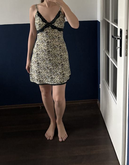 Sukienka bieliźniana lekka, zmysłowa i zwiewna