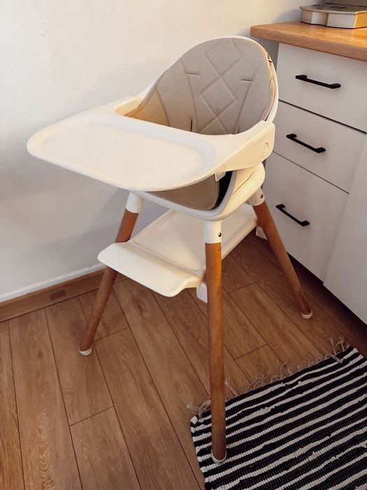 Стільчик для годування