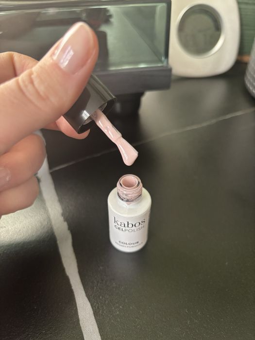 Lakiery o delikatnym skladzie Hema Free Kabos 16 sztuk