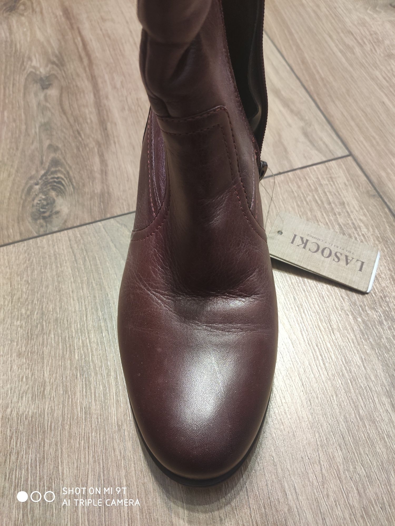 Nowe botki burgundowe