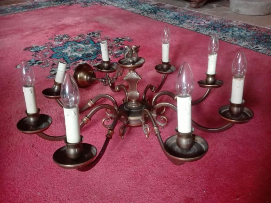 Piękny żyrandol 8 żarówek, lampa