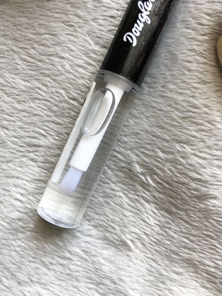 Douglas Trwały Błyszczyk do ust 4ml + 3ml