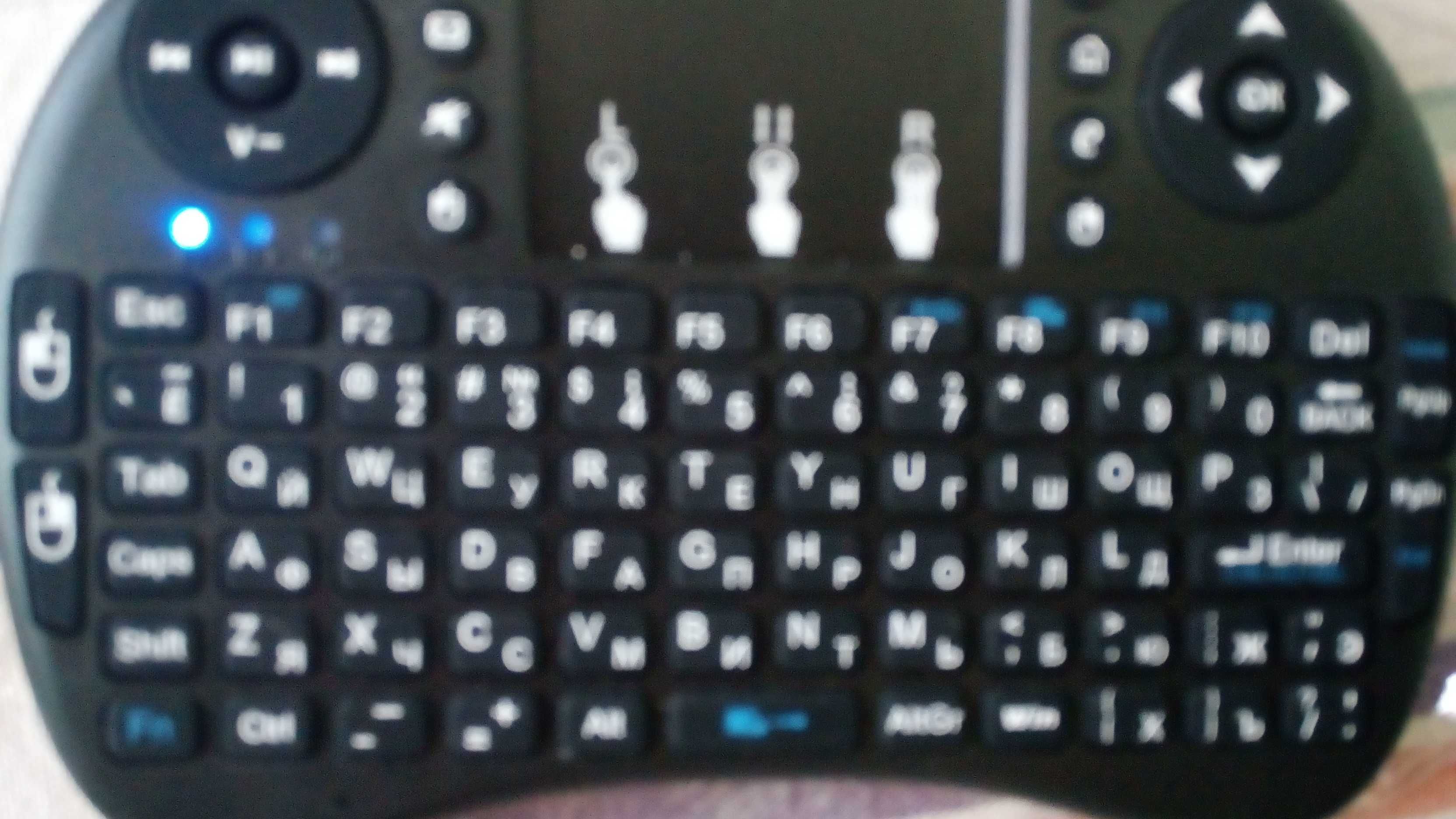 Mini keyboard мини клавиатура клава беспроводная 2 в 1 чёрная, новая.