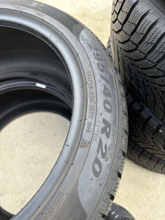 295/40/20 Pirelli Scorpion Winter NO
