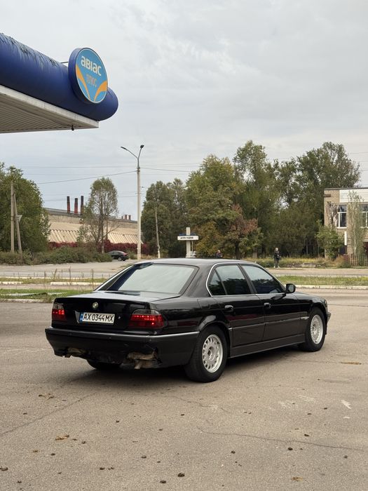 Продам Bmw E38 3.5