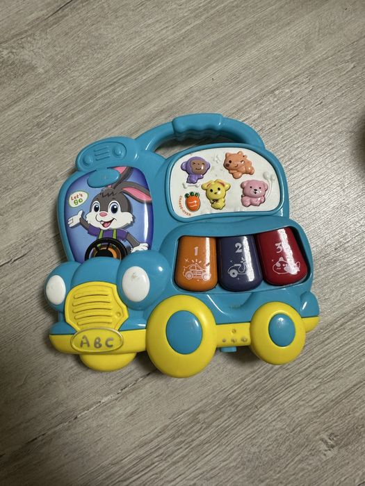 Музикальні іграшки для найменших