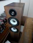 Kolumny glosniki Pylon Audio Pearl 25 Orzech 2szt.
