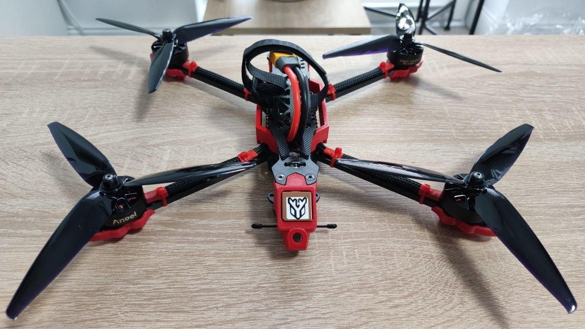 Dron FPV 7 cali LONG RANGE