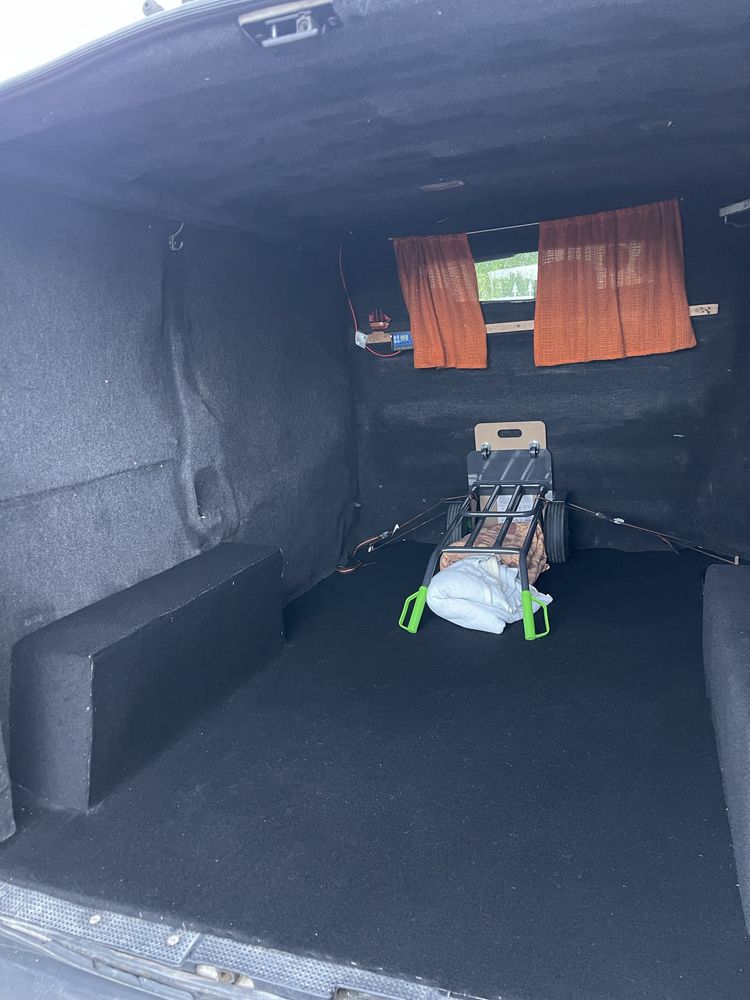 Opel Vivaro 2004 - Carrinha com painel solar | Ideal para aventuras!