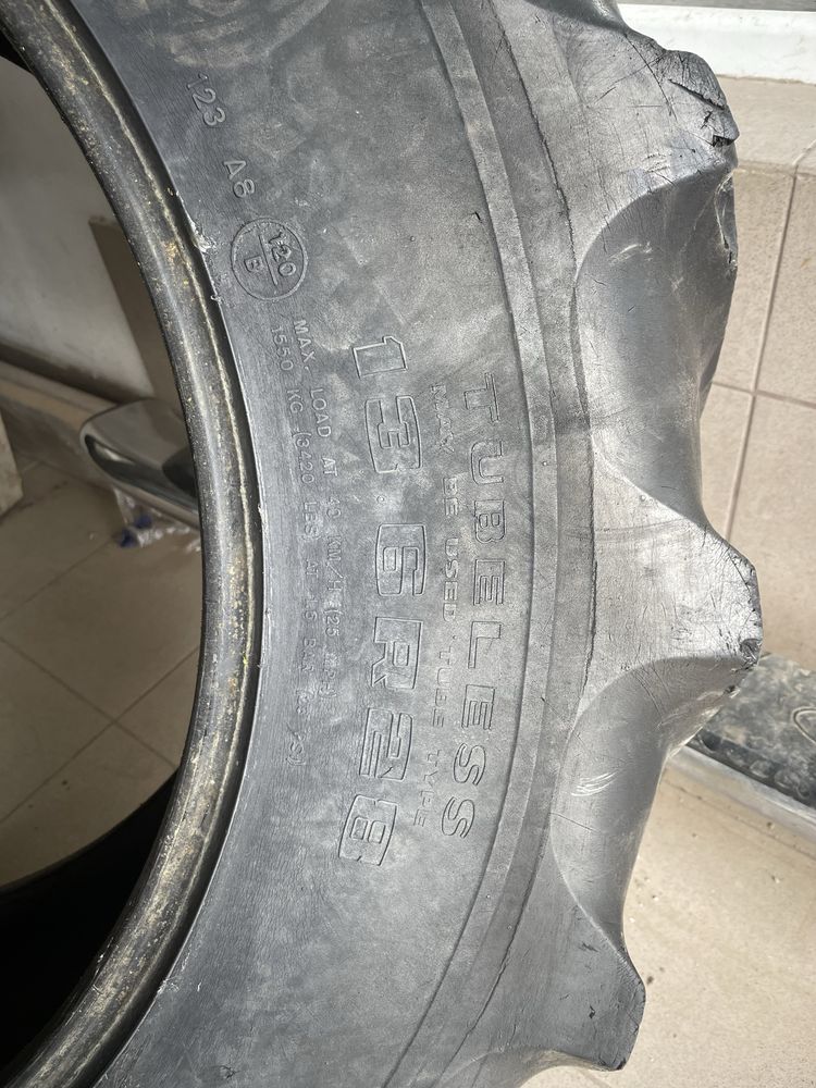 Opony Goodyear 123A8/120B 13.6R28