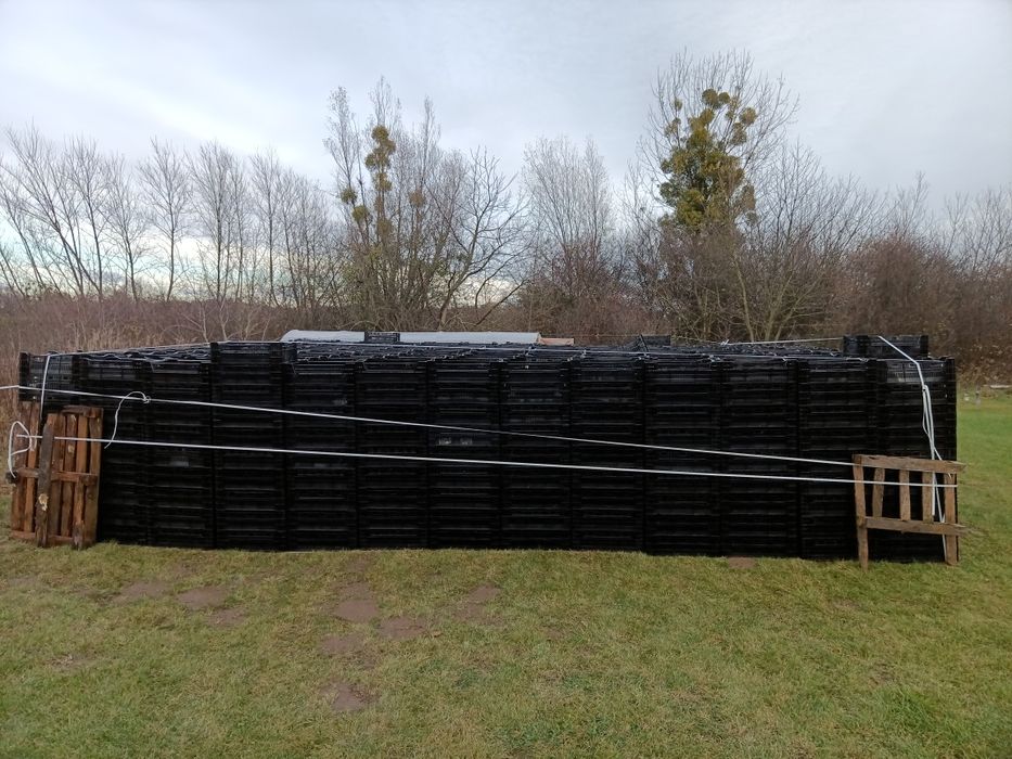Skrzynki plastikowe holenderki na warzywa  owoce transport 60x40x24