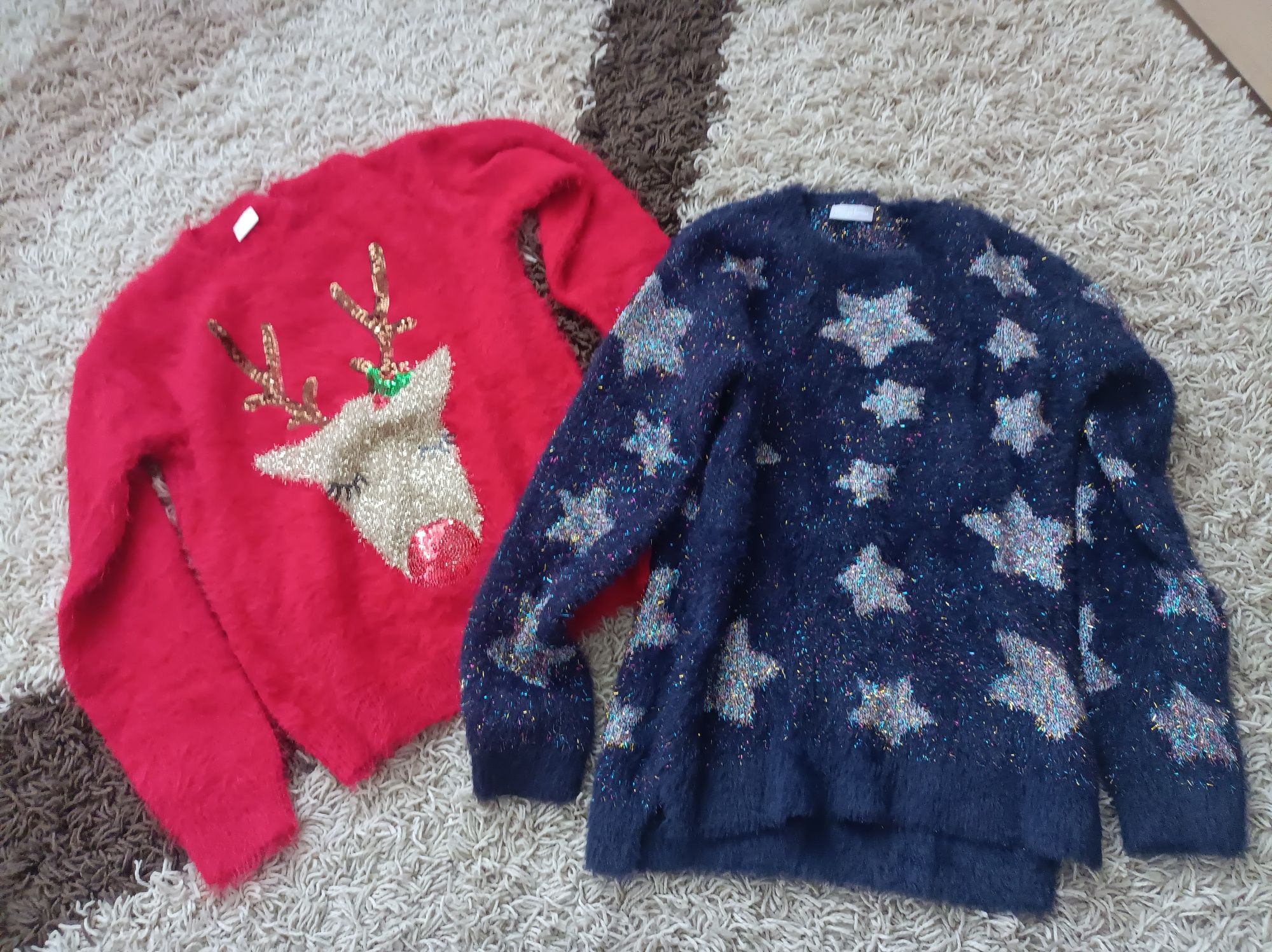Swetry świąteczne w gwiazdki  11-12 lat