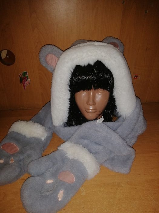 Шапка, шарф перчатки 3 в 1. Зимняя  шапка капор.