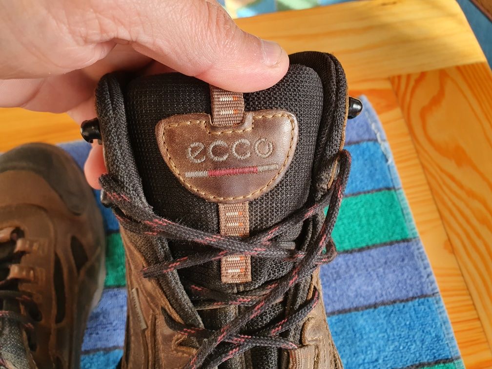 Ботинки Ecco размер 39, оригинал, Gore Tex.