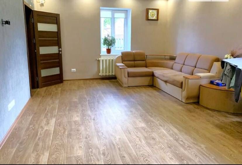 Продаж цегляного будинку! 10 хв до Центру міста