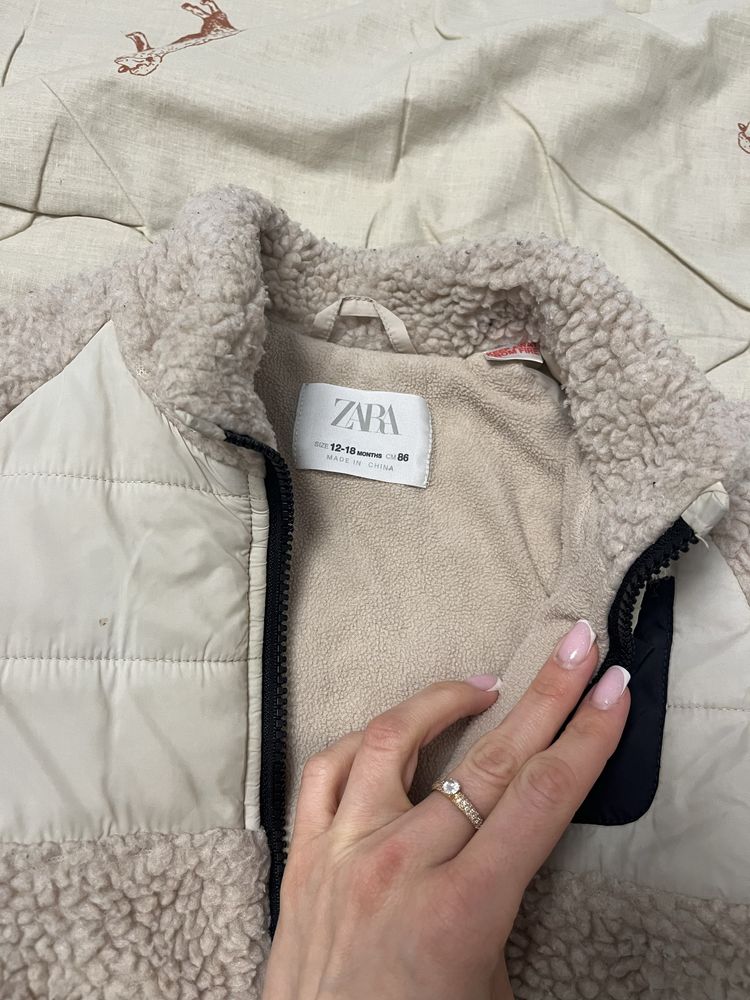 Куртка Zara 86 см