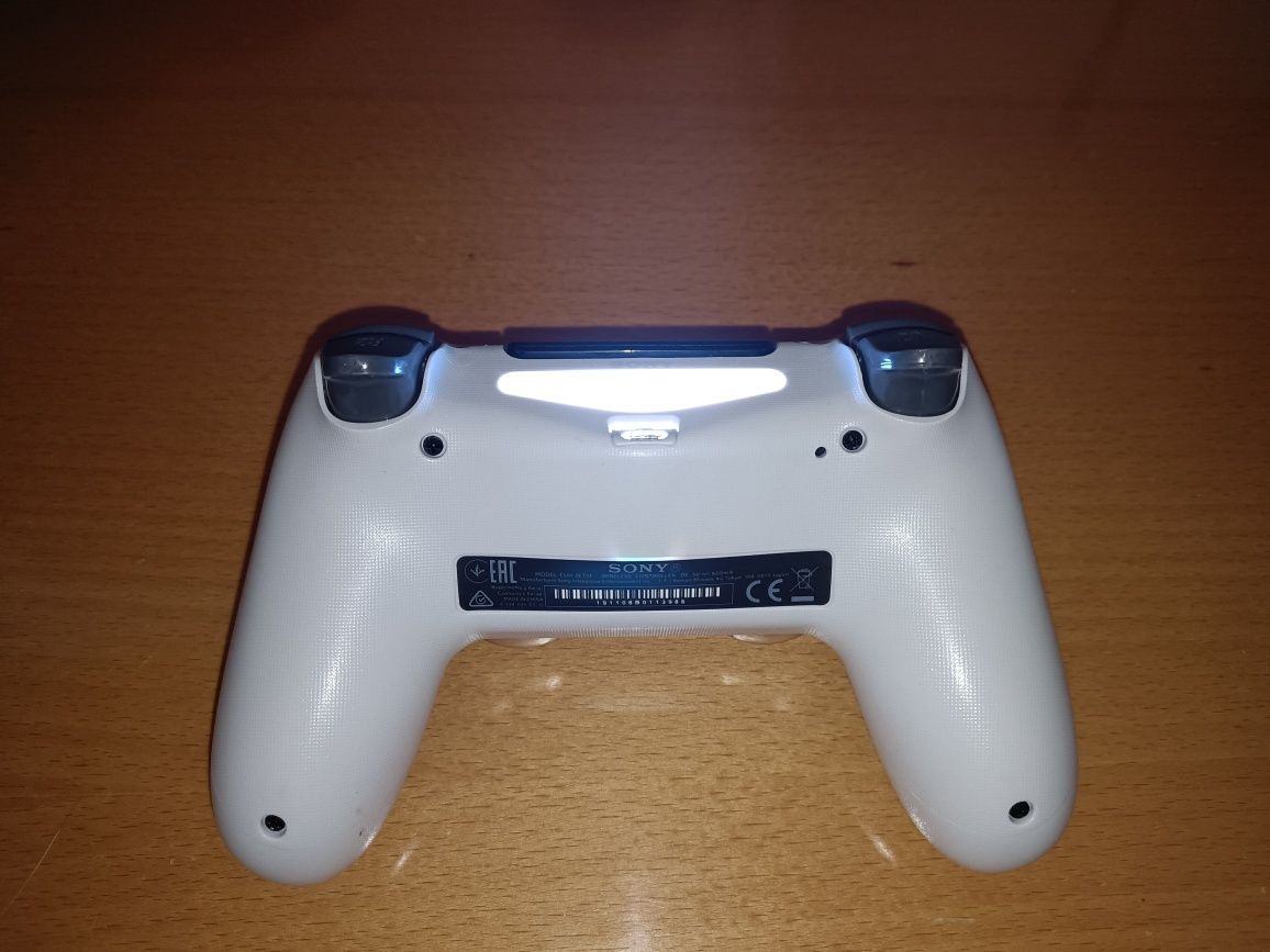 Dualshock 4 transparente