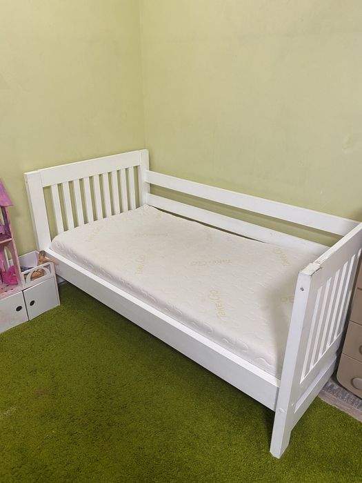 Ліжко дитяче, односпальне. 80/160см.
