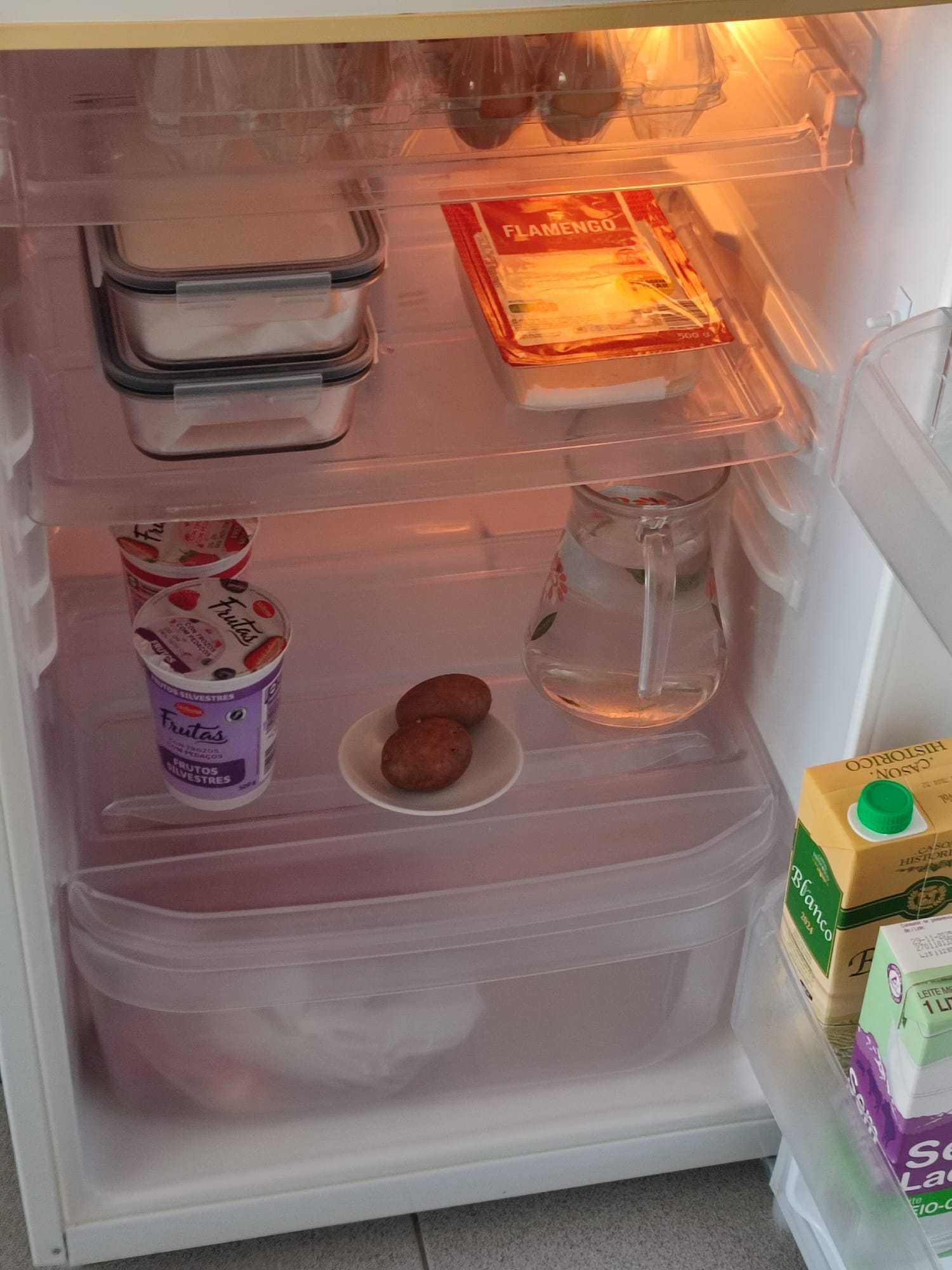 Frigorífico Samsung em excelente estado
