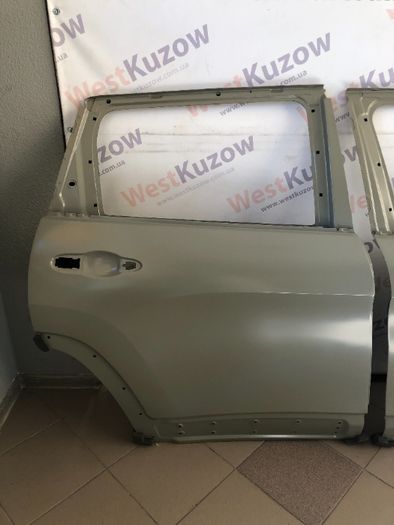 Двері на Jeep Cherokee (KL) 2014-2018