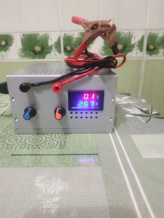 Зарядний пристрій /Блок живлення, зарядка для акумулятора блок питания