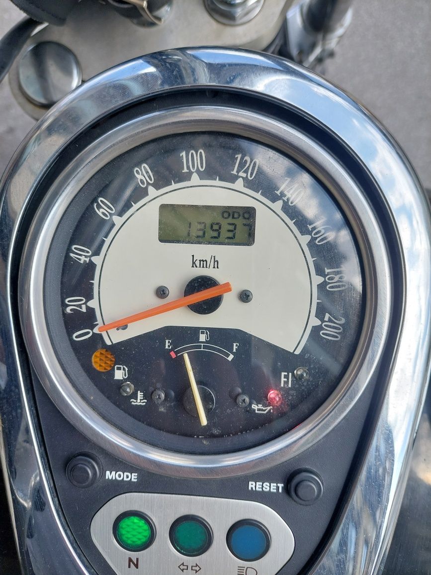 Kawasaki VN 900 custom 14mil km