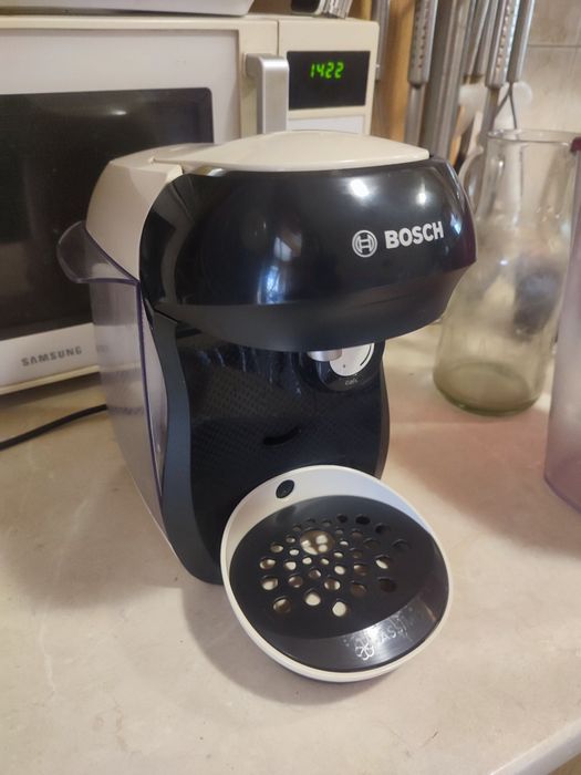 Кавоварка капсульна  Bosch tassimo.