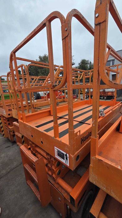 Podnośnik nożycowy Haulotte Compact10 elektryczny 10m JLG Genie 2646