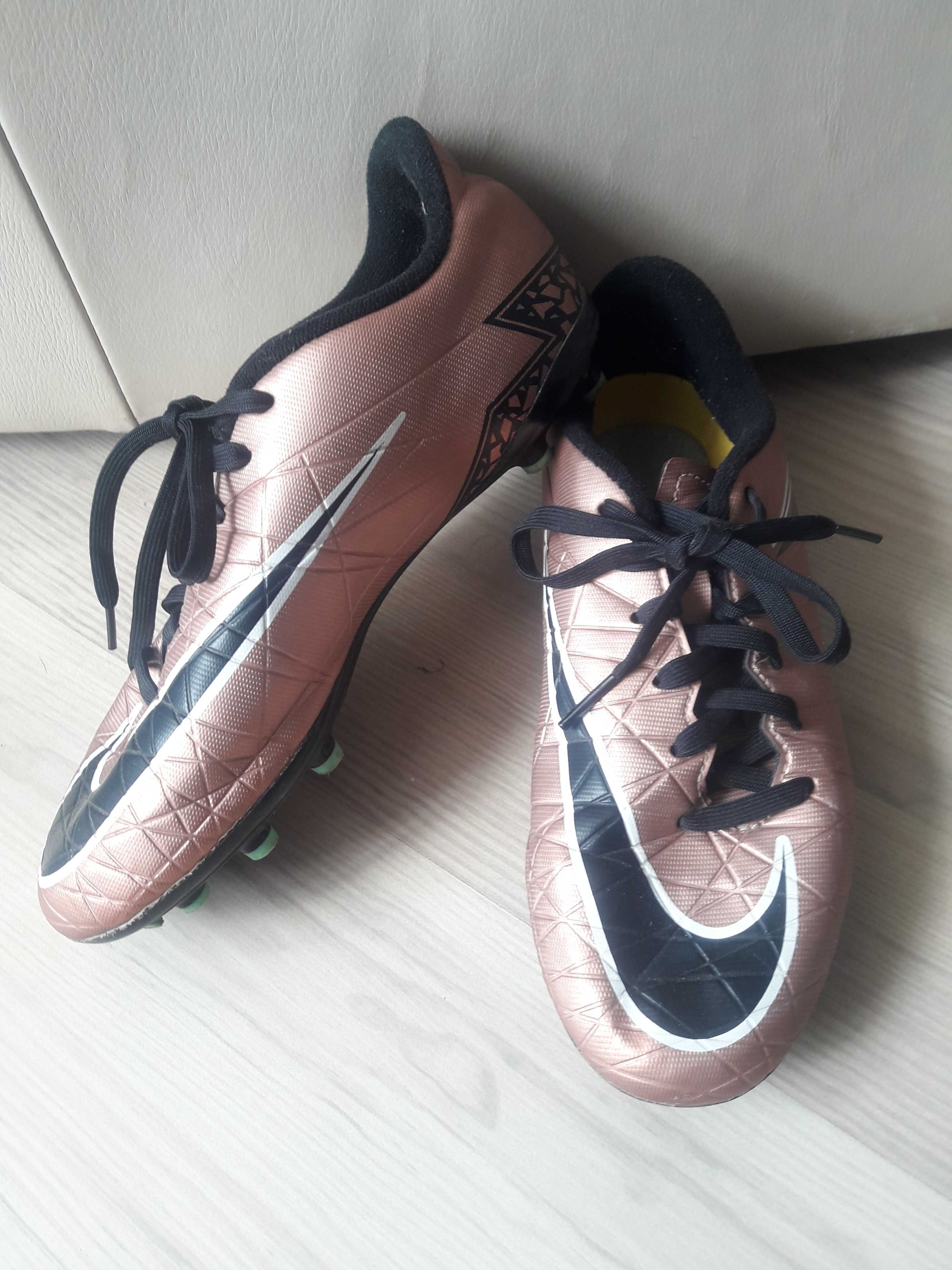 Hypervenom Nike  копи 37.5 р