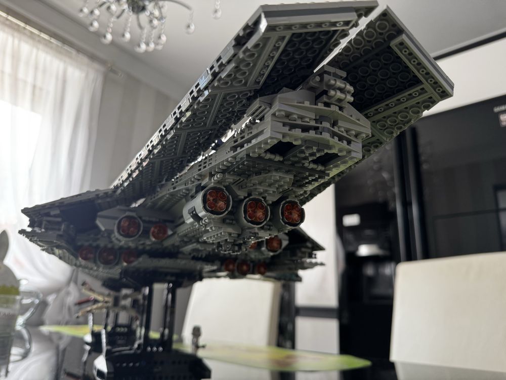 Lego Star Wars 10221, Executor kompletny, w doskonałym stanie z 2011r.
