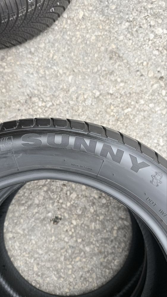 Pneus 215/55r17 Sunny Sportmacro NA305 com 75% piso