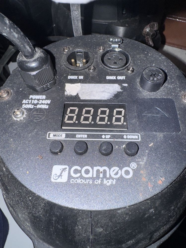 Projetores Cameo Studio PAR64 CAN Q 8W