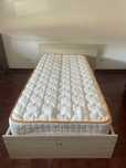 Cama jovem/criança 90x1,90 + colchão
