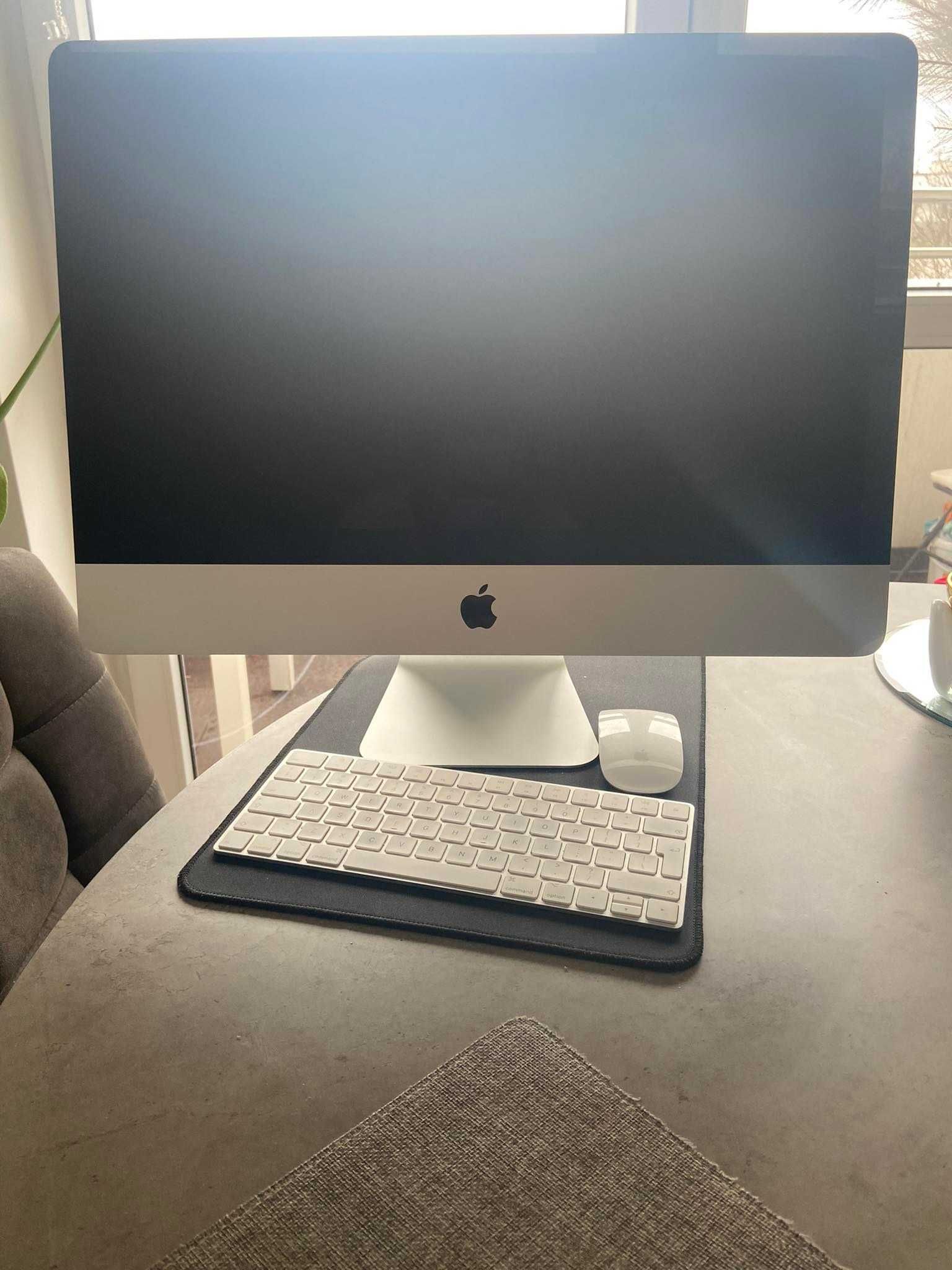 Komputer stacjonarny iMac Apple 18,2 -stan idealny +papiery+pudełko.